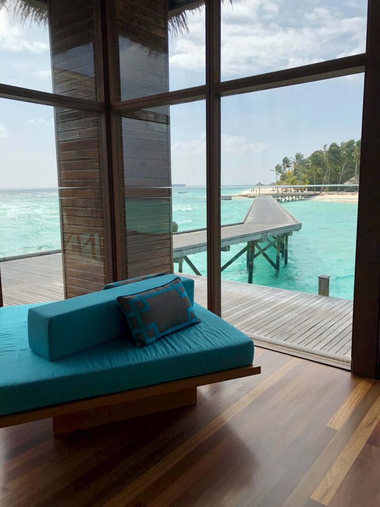 spa-maldives-walkway-reception-seating-area