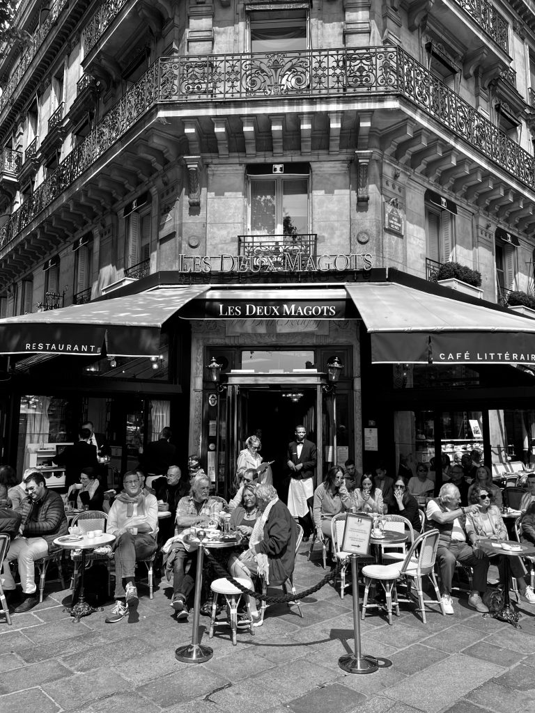 Paris in Black and White Cafesandalleyways.com